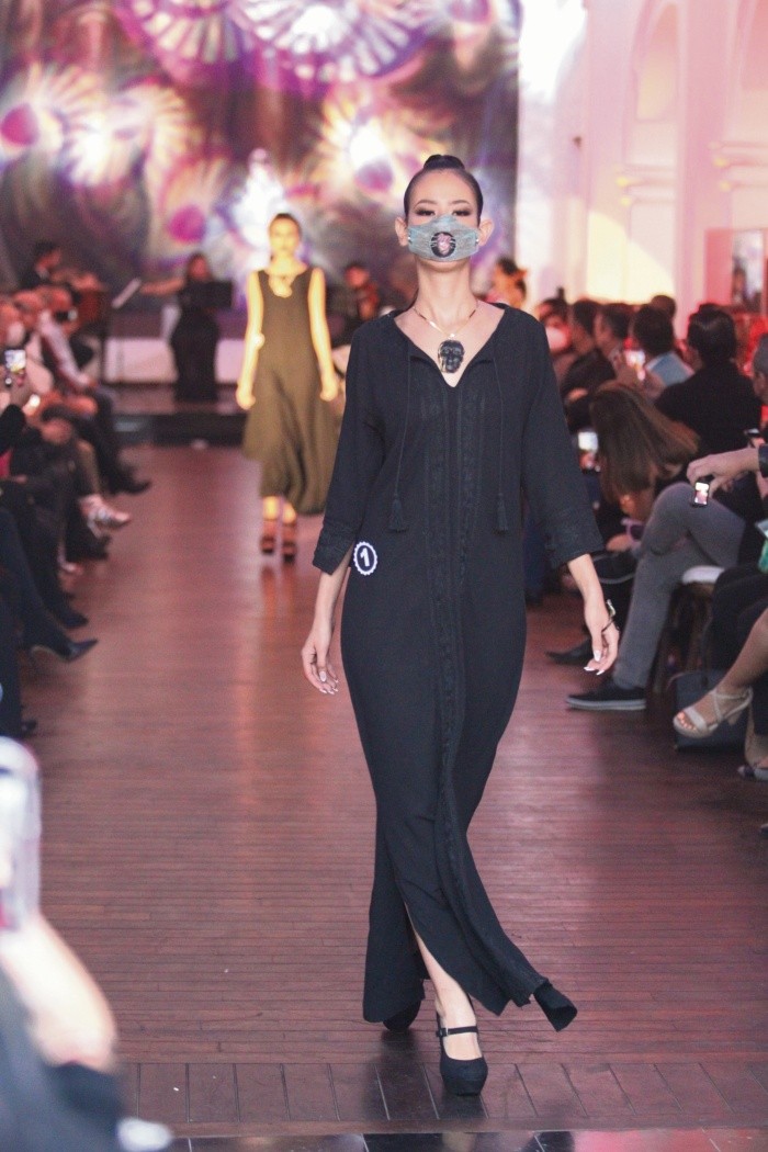 FUSIÓN. Alfareria, moda y joyería en combinación perfecta. EL INFORMADOR/ A.CAMACHO