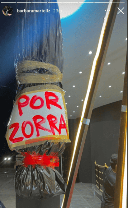 Decoración que normaliza la violencia feminicida. TWITTER /  @mariabzazueta