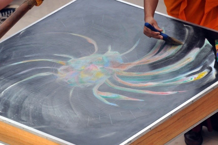 Mandala curativo creado por monjes tibetanos. AP / ARCHIVO