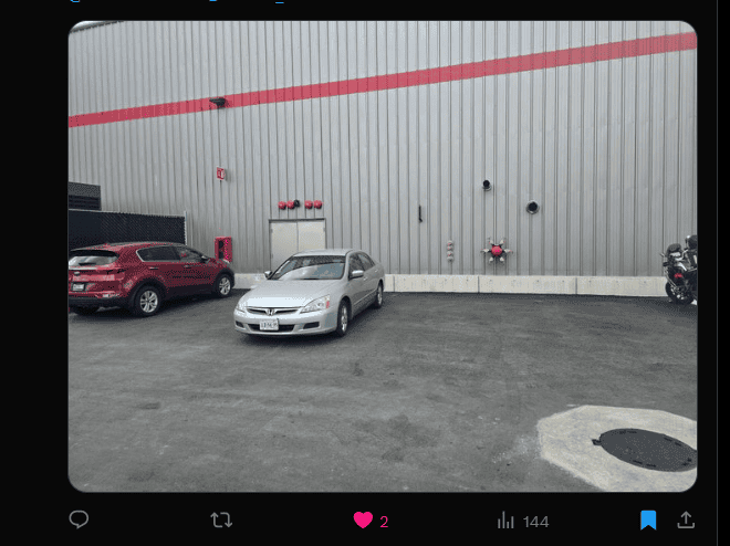 X/ &nbsp;@delphin83·